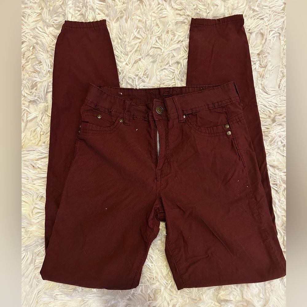 Rue21 Women's Skinny Jeans Burgundy